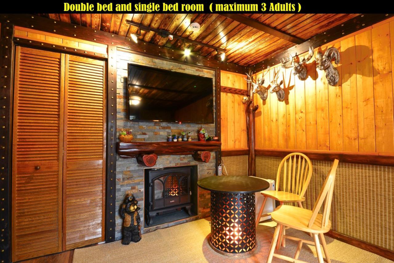 Salmon Magwood Guesthouse Toronto Exterior photo