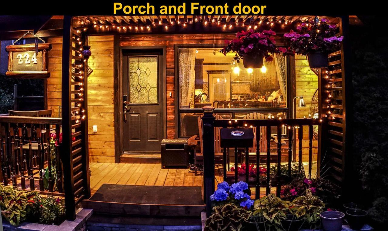 Salmon Magwood Guesthouse Toronto Exterior photo